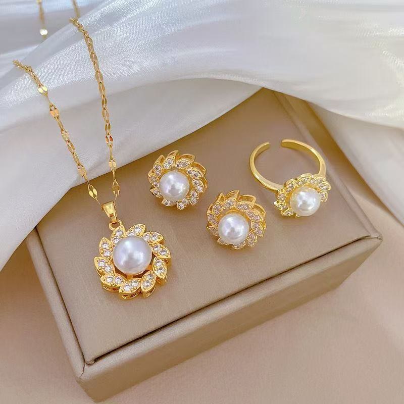 Three piece set