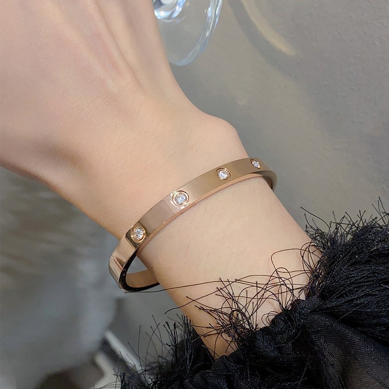 Ten diamond bracelet rose gold
