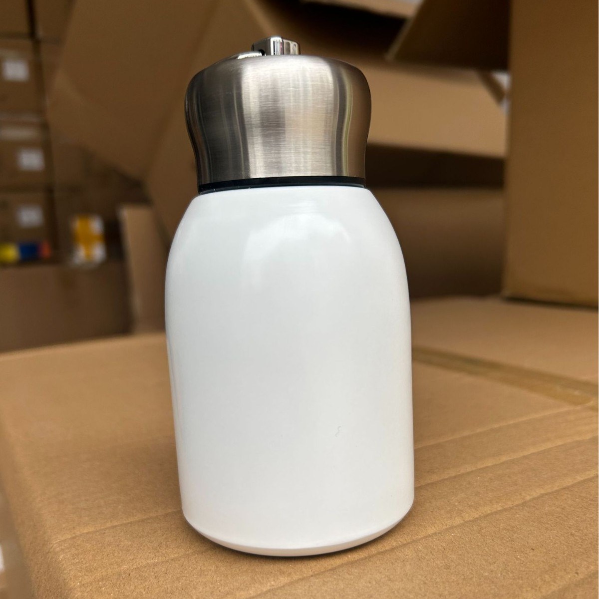 White - 300ML304