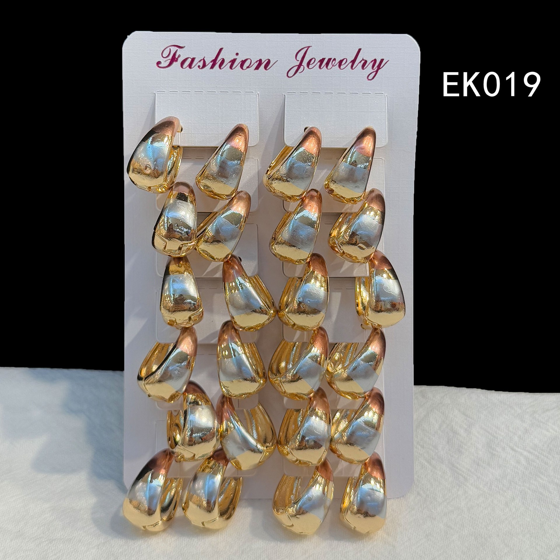 EK019
