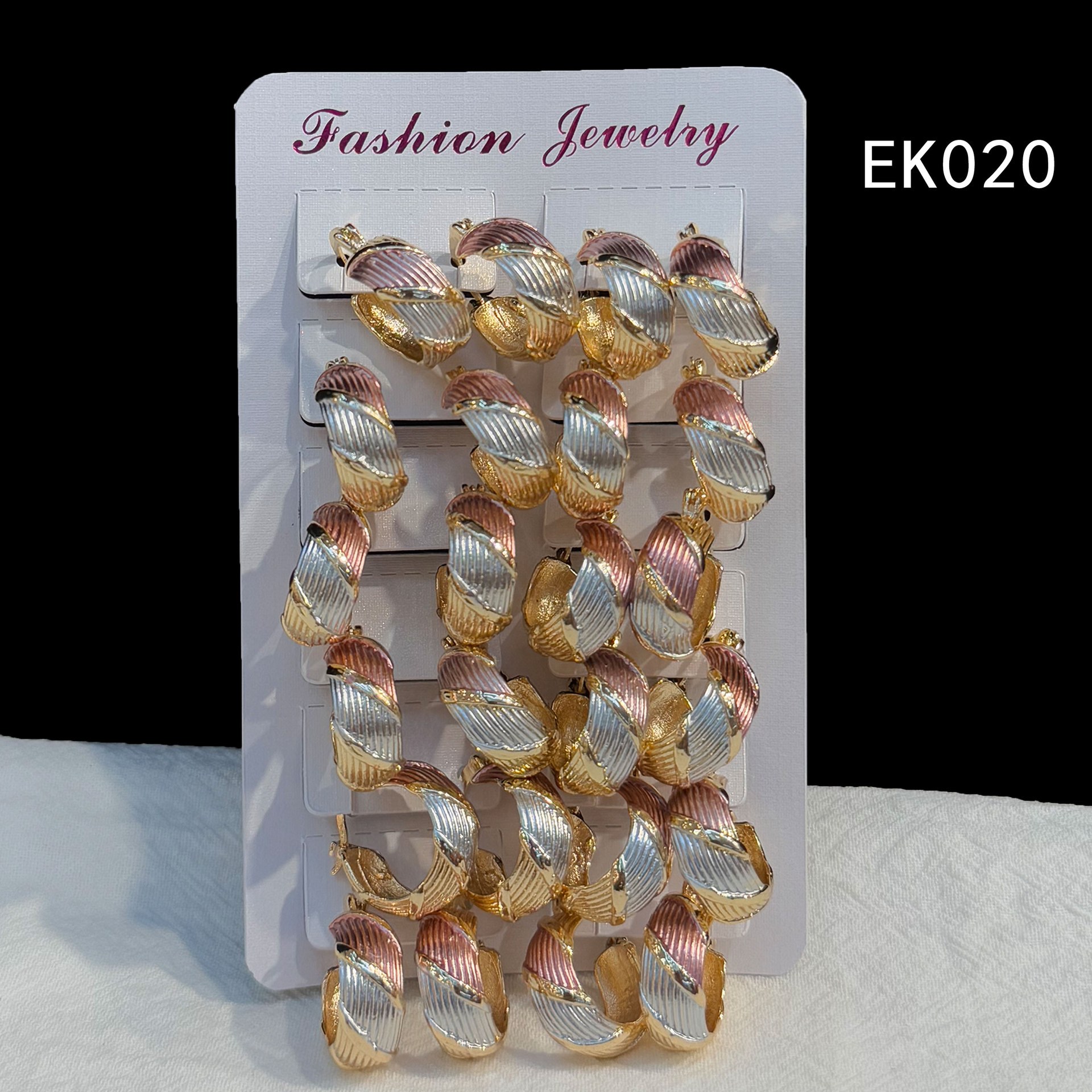 EK020